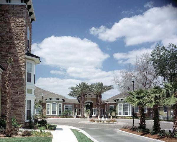 2407 COURTNEY MEADOWS COURT 103, Tampa, FL 33619