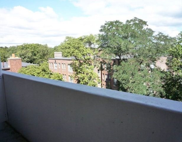 29 Concord Ave 706, Cambridge, MA 02138