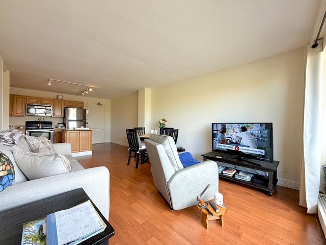 29 Concord Ave 706, Cambridge, MA 02138