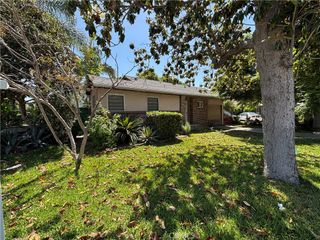 884 Lewis, Pomona, CA 91768