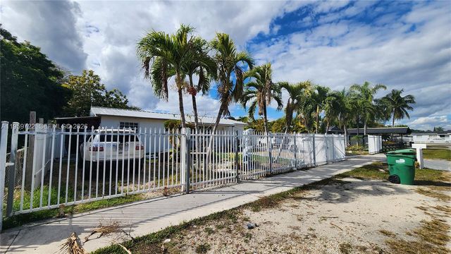 20022 SW 118th Ave, Miami, FL 33177