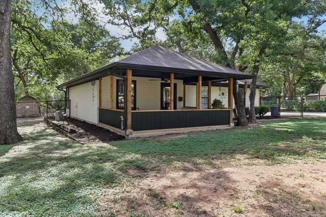 108 Sanchez Creek Court, Weatherford, TX 76088