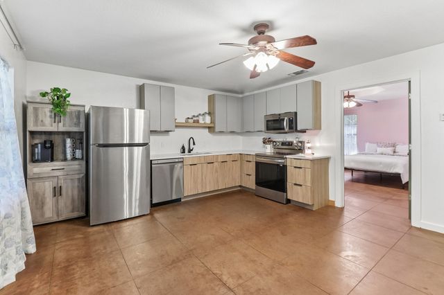 108 Sanchez Creek Court, Weatherford, TX 76088