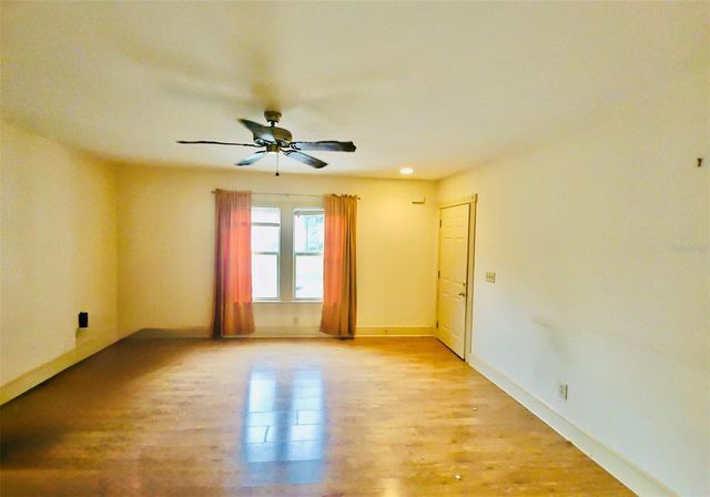 14 HAMILTON HEATH DRIVE B, Tampa, FL 33604