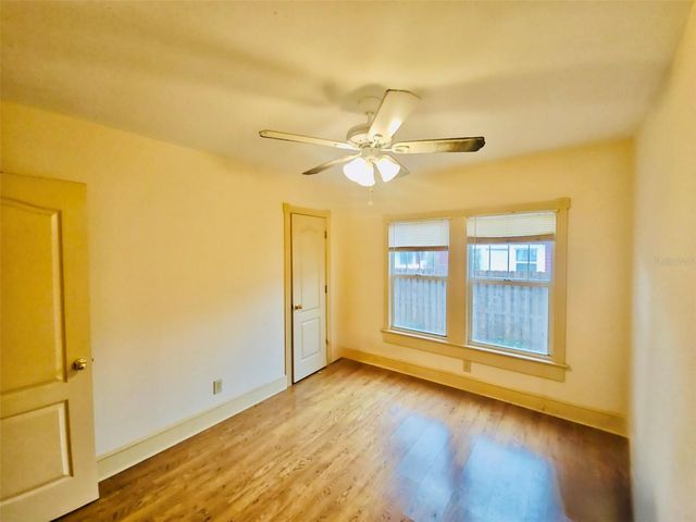 14 HAMILTON HEATH DRIVE B, Tampa, FL 33604