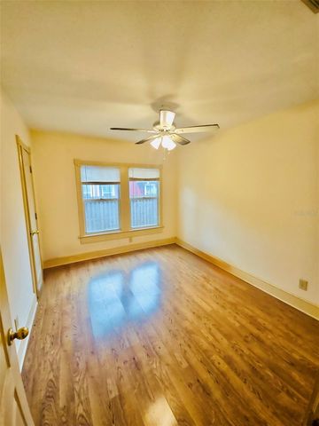 14 HAMILTON HEATH DRIVE B, Tampa, FL 33604