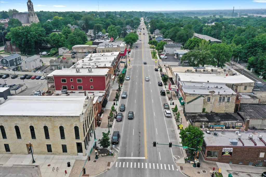 1016 State Street, Lockport, IL 60441