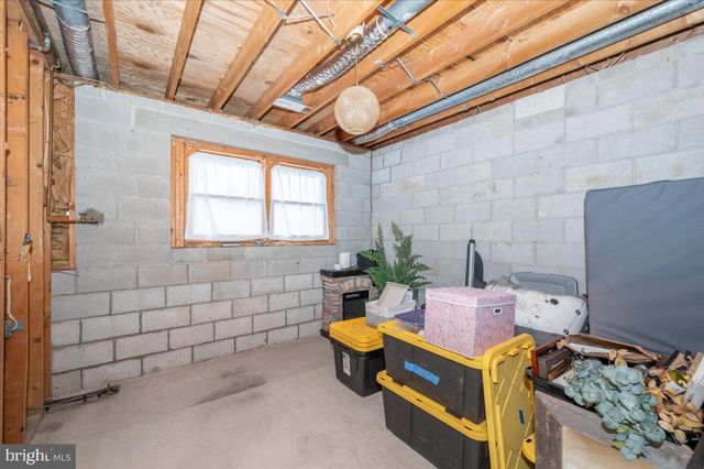 1589 SMILEY DR, New Windsor, MD 21776