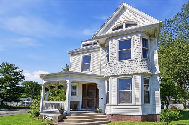3 E Xenia Drive, Fairborn, OH 45324