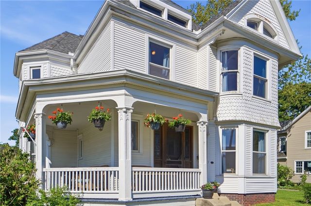 3 E Xenia Drive, Fairborn, OH 45324