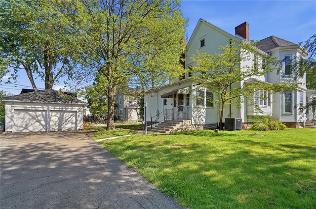 3 E Xenia Drive, Fairborn, OH 45324