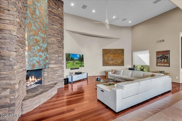 10040 E HAPPY VALLEY Road 300, Scottsdale, AZ 85255