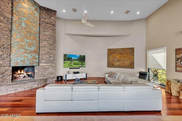 10040 E HAPPY VALLEY Road 300, Scottsdale, AZ 85255