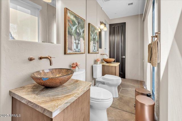 10040 E HAPPY VALLEY Road 300, Scottsdale, AZ 85255