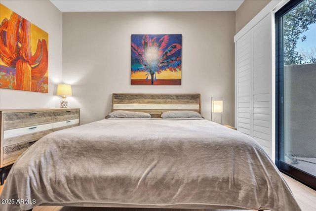 10040 E HAPPY VALLEY Road 300, Scottsdale, AZ 85255