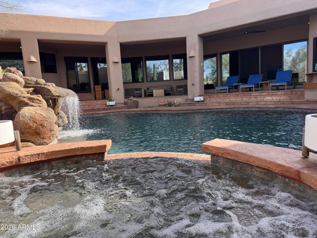 10040 E HAPPY VALLEY Road 300, Scottsdale, AZ 85255