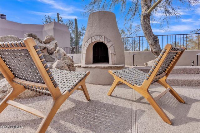 10040 E HAPPY VALLEY Road 300, Scottsdale, AZ 85255