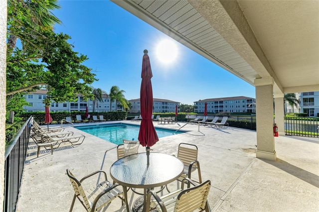 500 SAN LINO CIRCLE 521, Venice, FL 34292