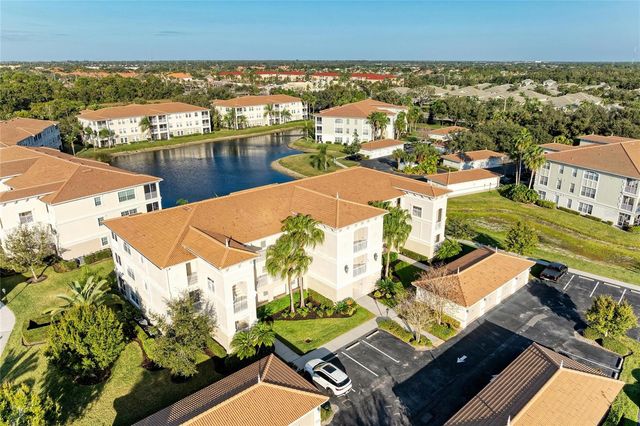 500 SAN LINO CIRCLE 521, Venice, FL 34292
