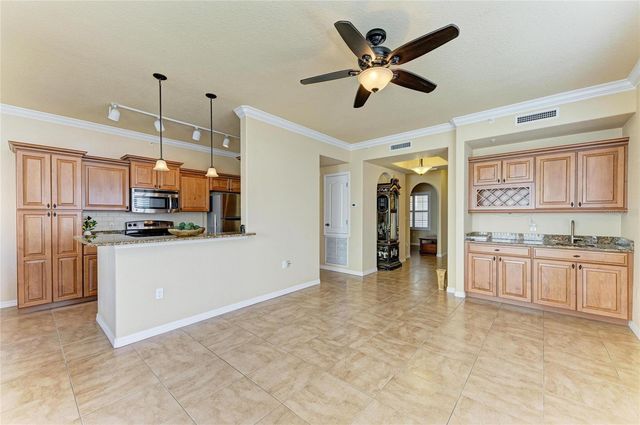 500 SAN LINO CIRCLE 521, Venice, FL 34292