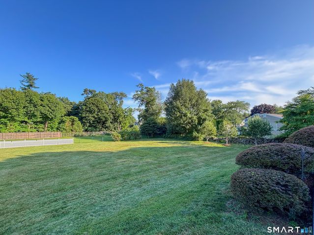 755 Stillson Road, Fairfield, CT 06824