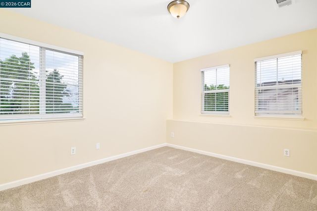 231 Whimbrel Cir, Pittsburg, CA 94565