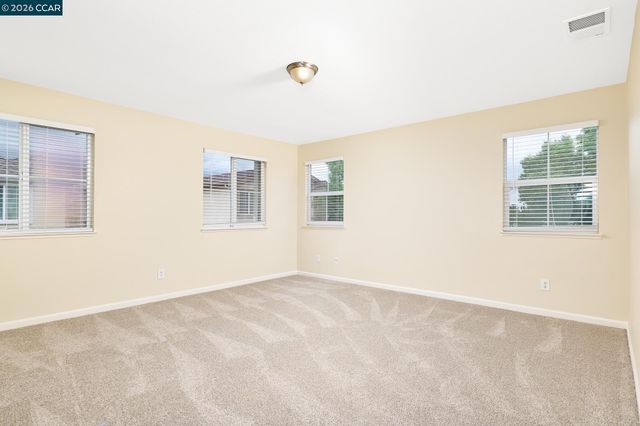 231 Whimbrel Cir, Pittsburg, CA 94565