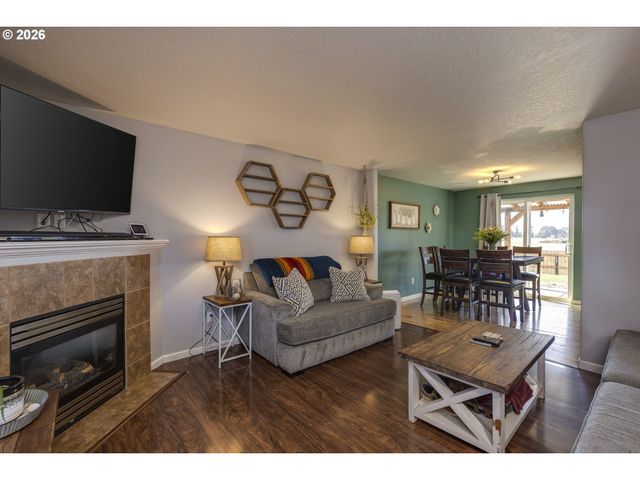 1198 FILBERT St, Jefferson, OR 97352