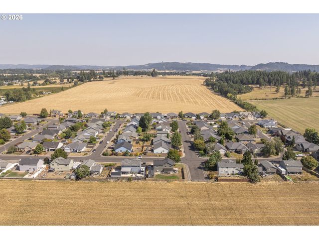 1198 FILBERT St, Jefferson, OR 97352