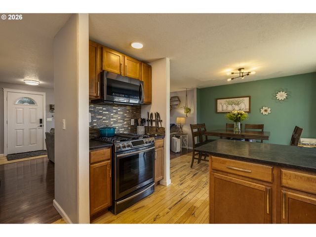 1198 FILBERT St, Jefferson, OR 97352