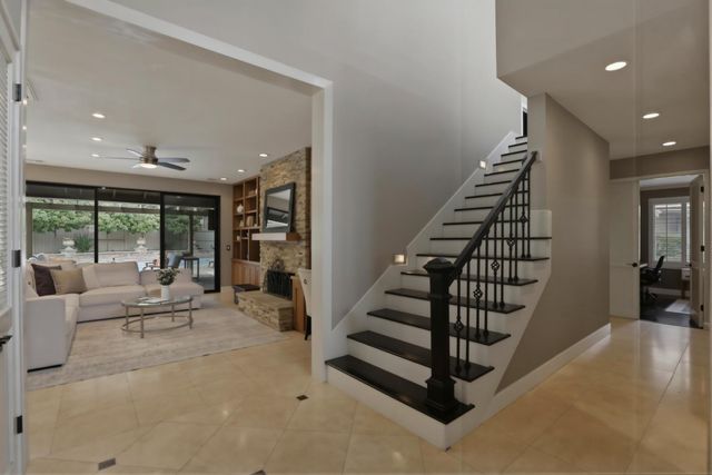 2016 Idaho Mine Ct, Gold River, CA 95670