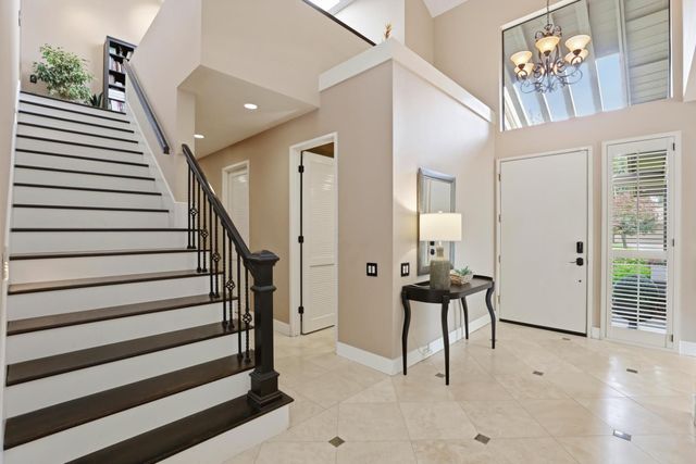 2016 Idaho Mine Ct, Gold River, CA 95670