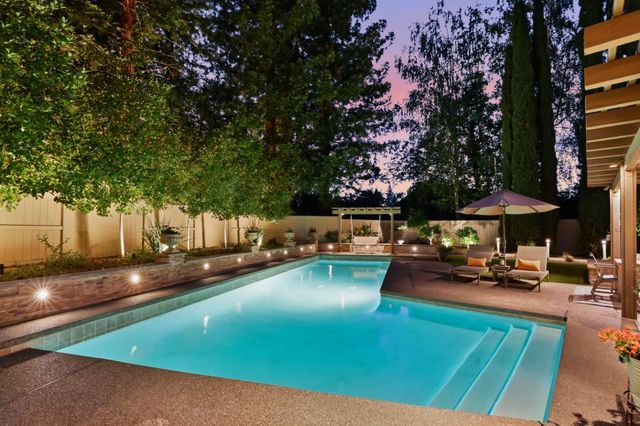 2016 Idaho Mine Ct, Gold River, CA 95670