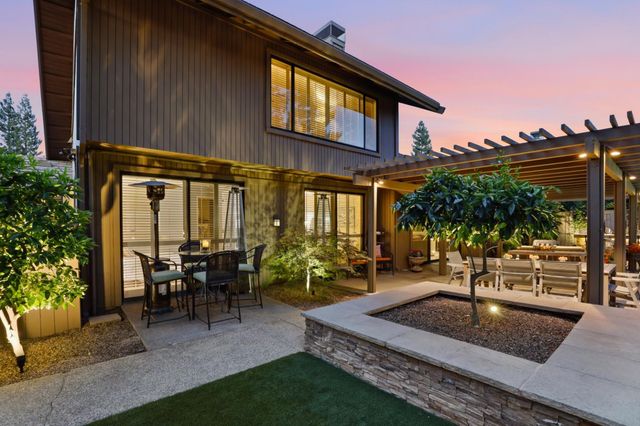 2016 Idaho Mine Ct, Gold River, CA 95670