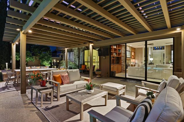 2016 Idaho Mine Ct, Gold River, CA 95670