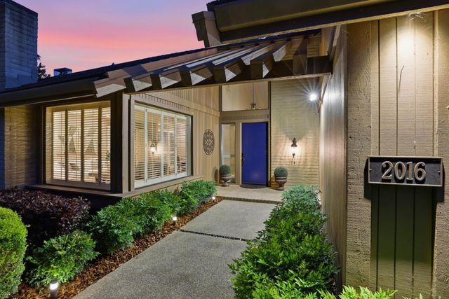 2016 Idaho Mine Ct, Gold River, CA 95670