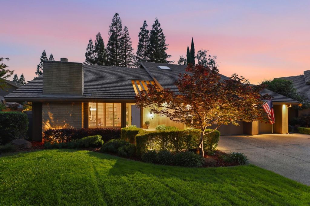 2016 Idaho Mine Ct, Gold River, CA 95670