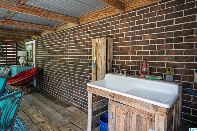 5525 HUNTERS HILL ROAD, Irondale, AL 35210