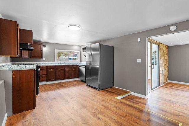 8 Dart Street, Hooksett, NH 03106