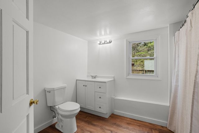 8 Dart Street, Hooksett, NH 03106