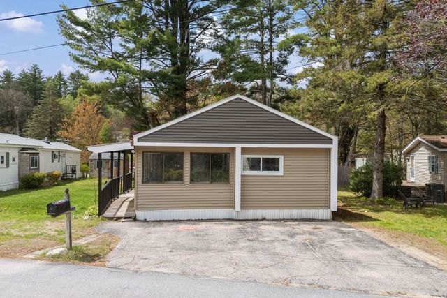 8 Dart Street, Hooksett, NH 03106