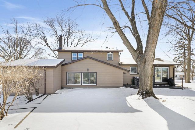 132 W Macarthur Street, Sun Prairie, WI 53590