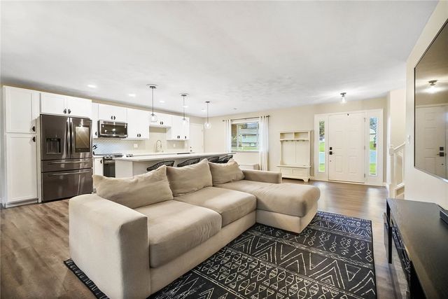 7207 Barr Circle, Dayton, OH 45459