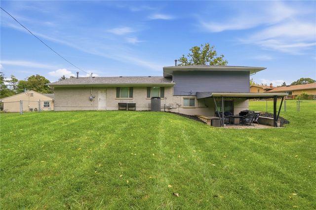 7207 Barr Circle, Dayton, OH 45459