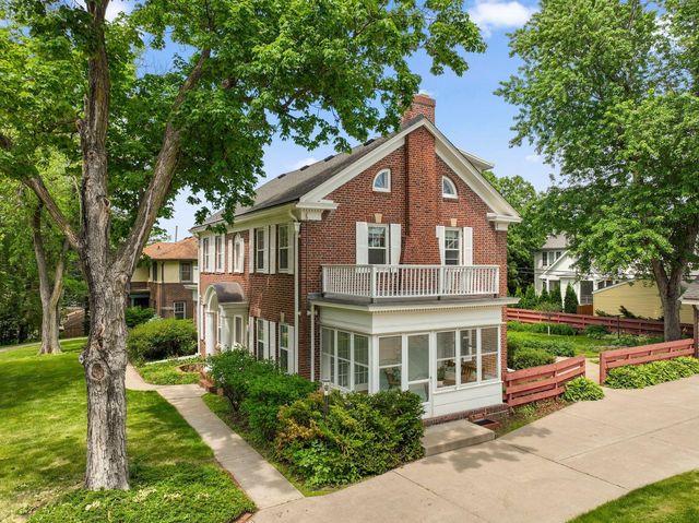 4325 Wooddale Avenue S, Saint Louis Park, MN 55424