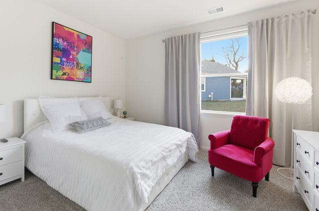 1110 Redtail Court, Woodstock, IL 60098