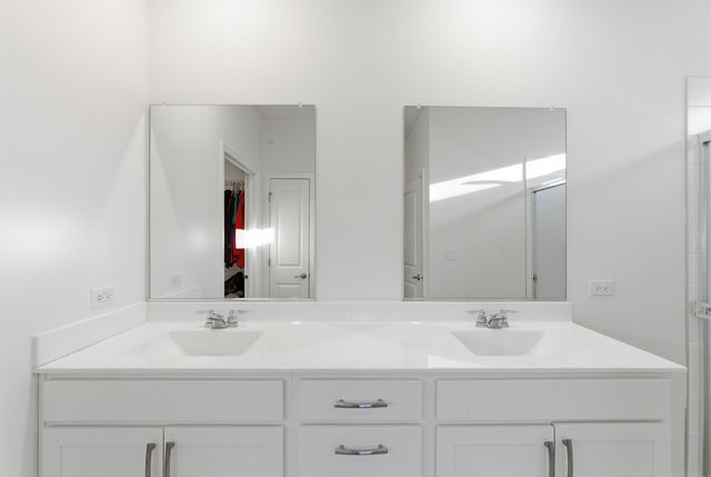 1110 Redtail Court, Woodstock, IL 60098