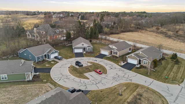 1110 Redtail Court, Woodstock, IL 60098