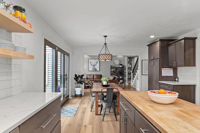 114 SHALIMAR COURT, Combined Locks, WI 54113