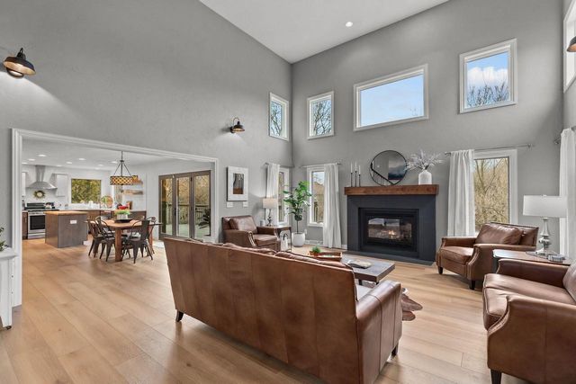 114 SHALIMAR COURT, Combined Locks, WI 54113